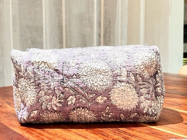 Quilted Make up Bag Cosmetic Bags, Hand Block Print Bags a Waterproof Bags, Storage  Bag in Cotton Fabric, A Bag Set Small, Medium and Large 